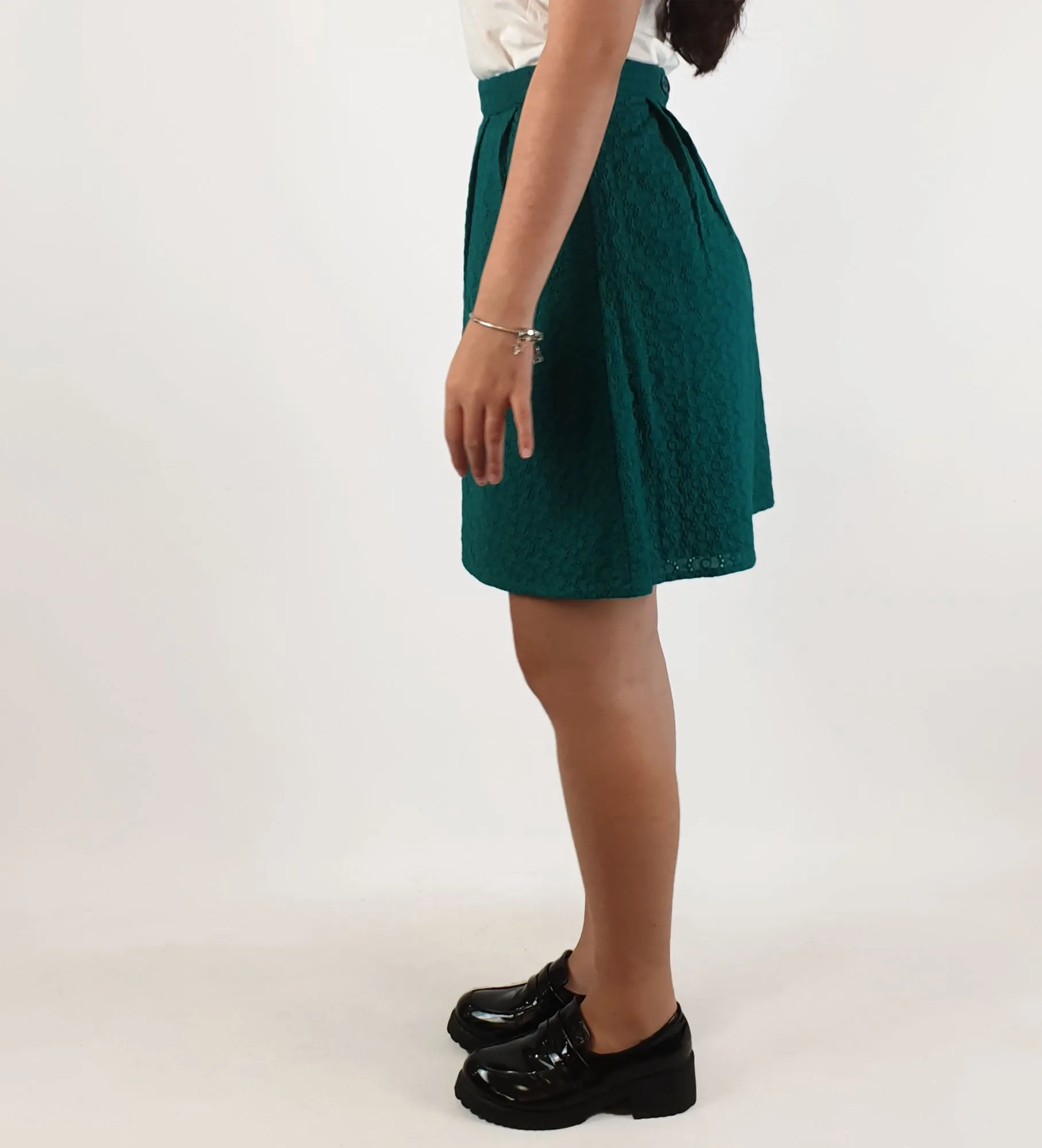 Princess Highway green high waisted skirt size 6