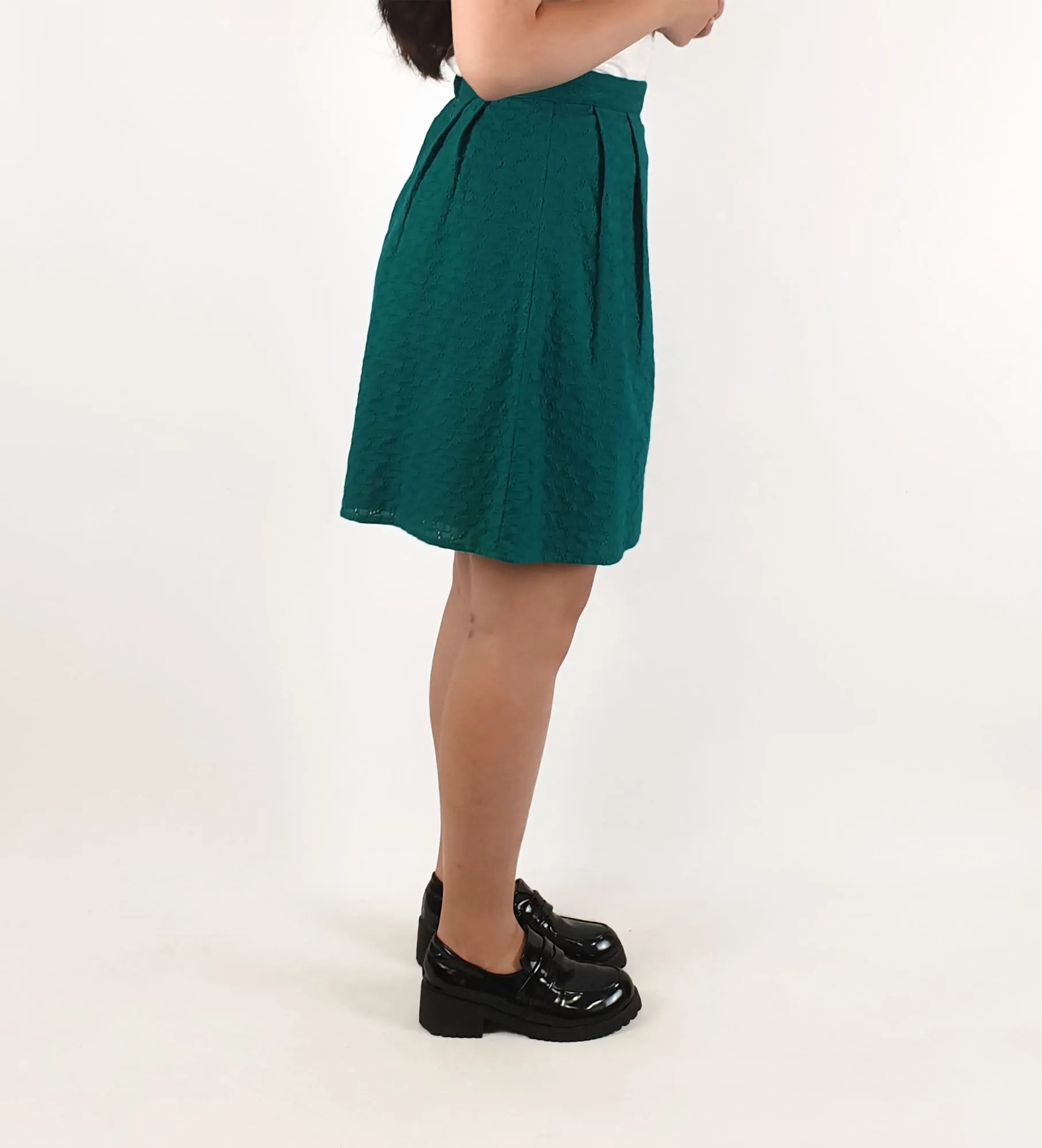 Princess Highway green high waisted skirt size 6