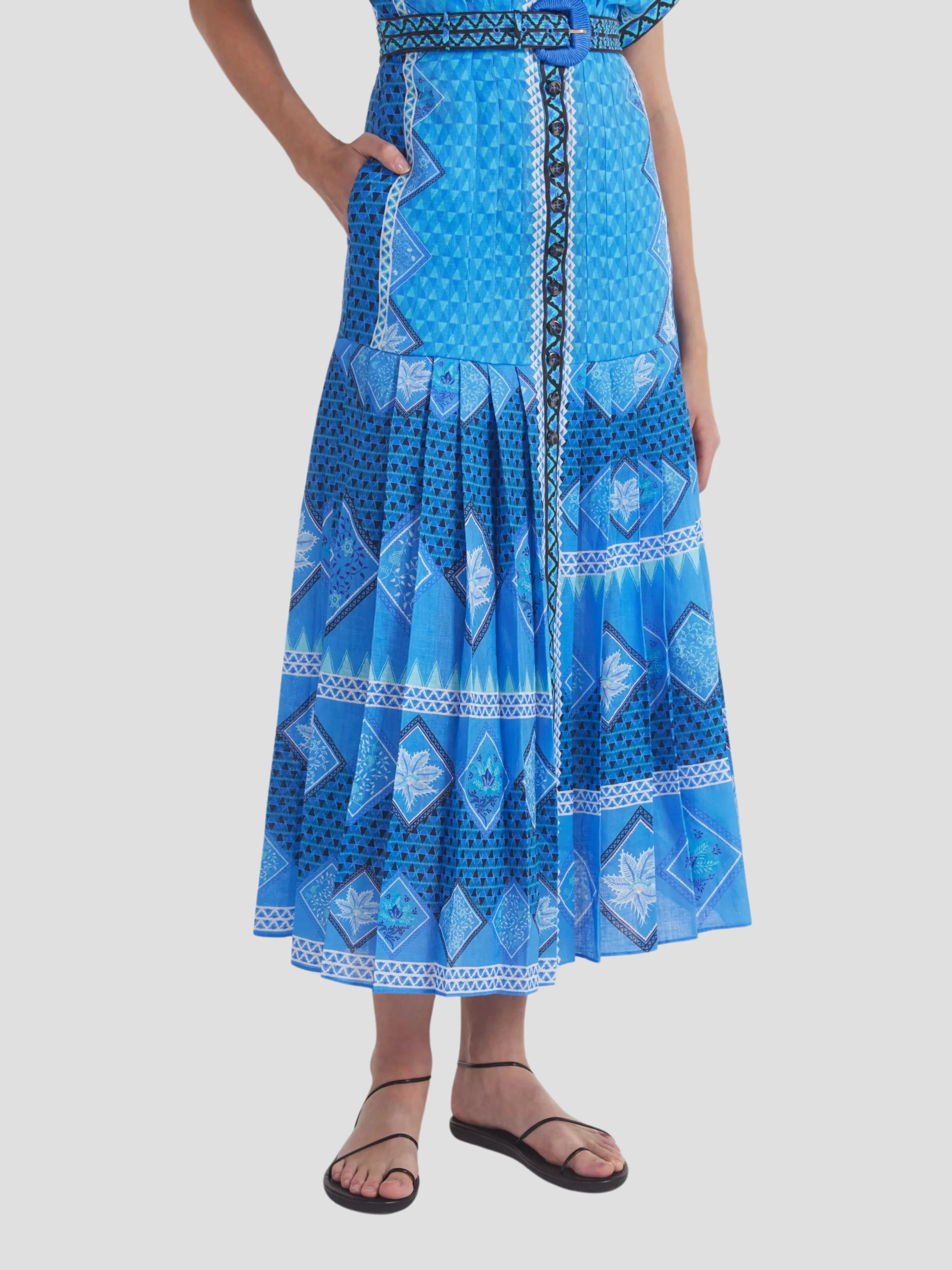 Riya Dress in Peri Verdant