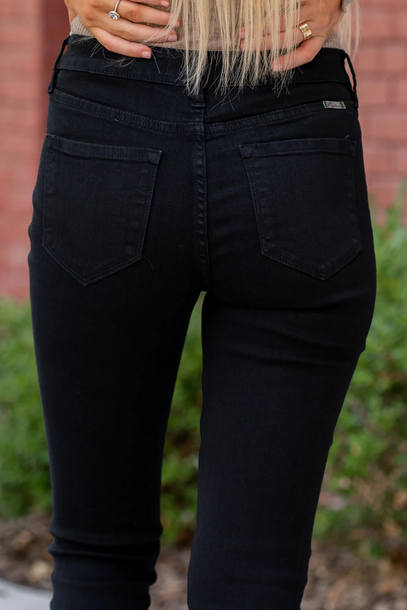 Southington High Rise Distressed Skinny
