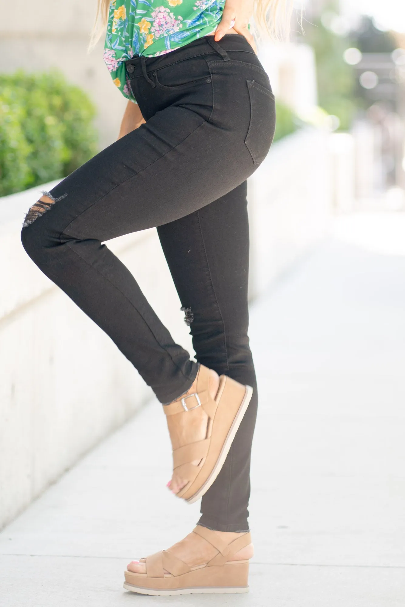 Southington High Rise Distressed Skinny