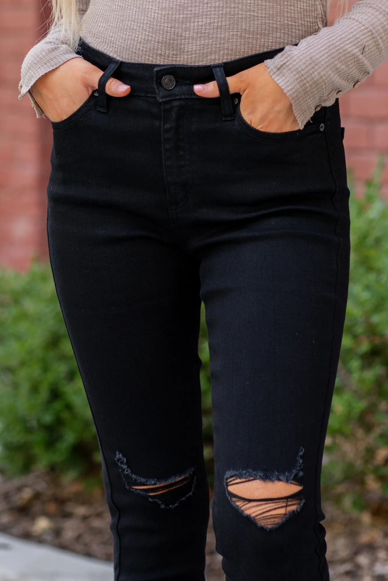 Southington High Rise Distressed Skinny