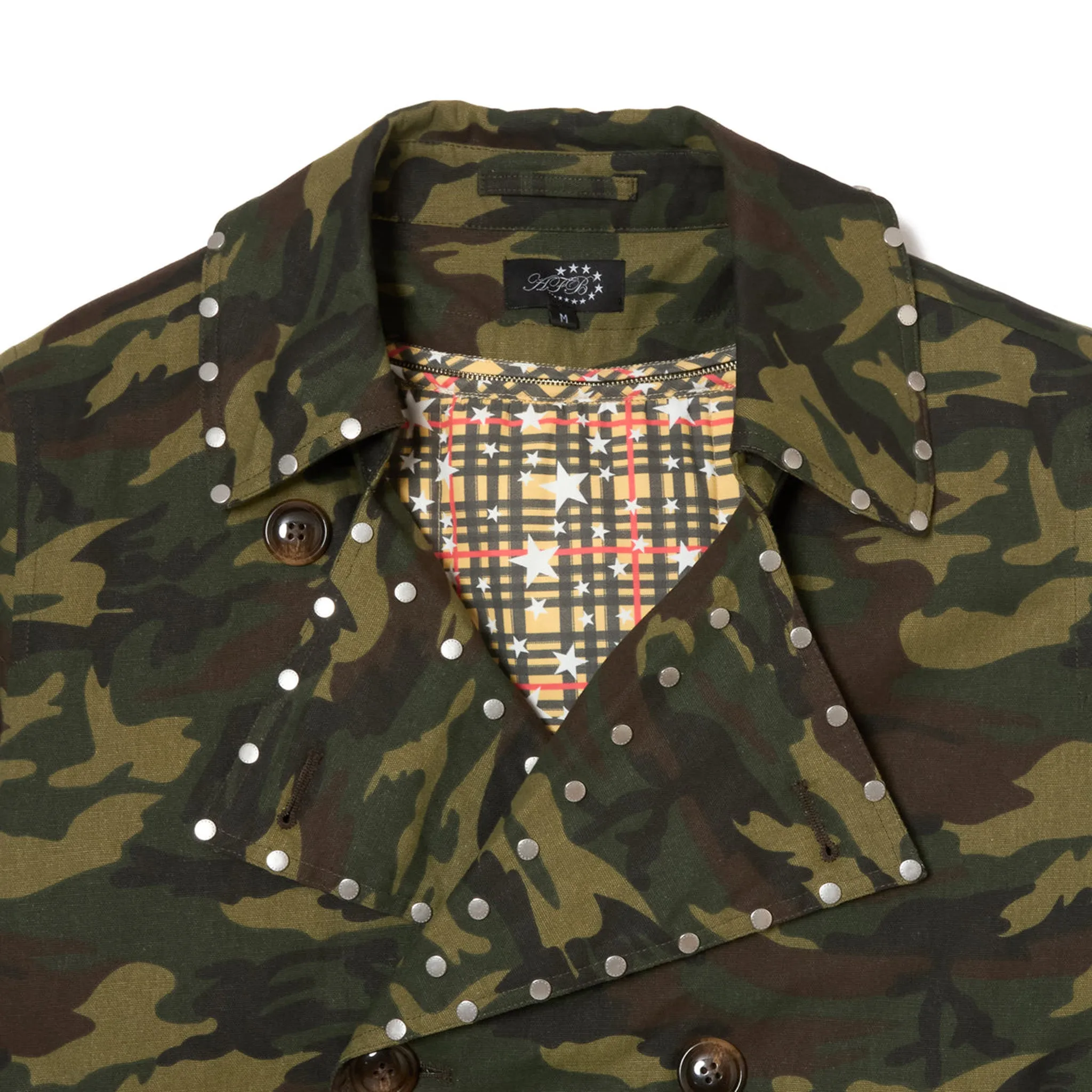 STUDDED TRENCH COAT / CAMO