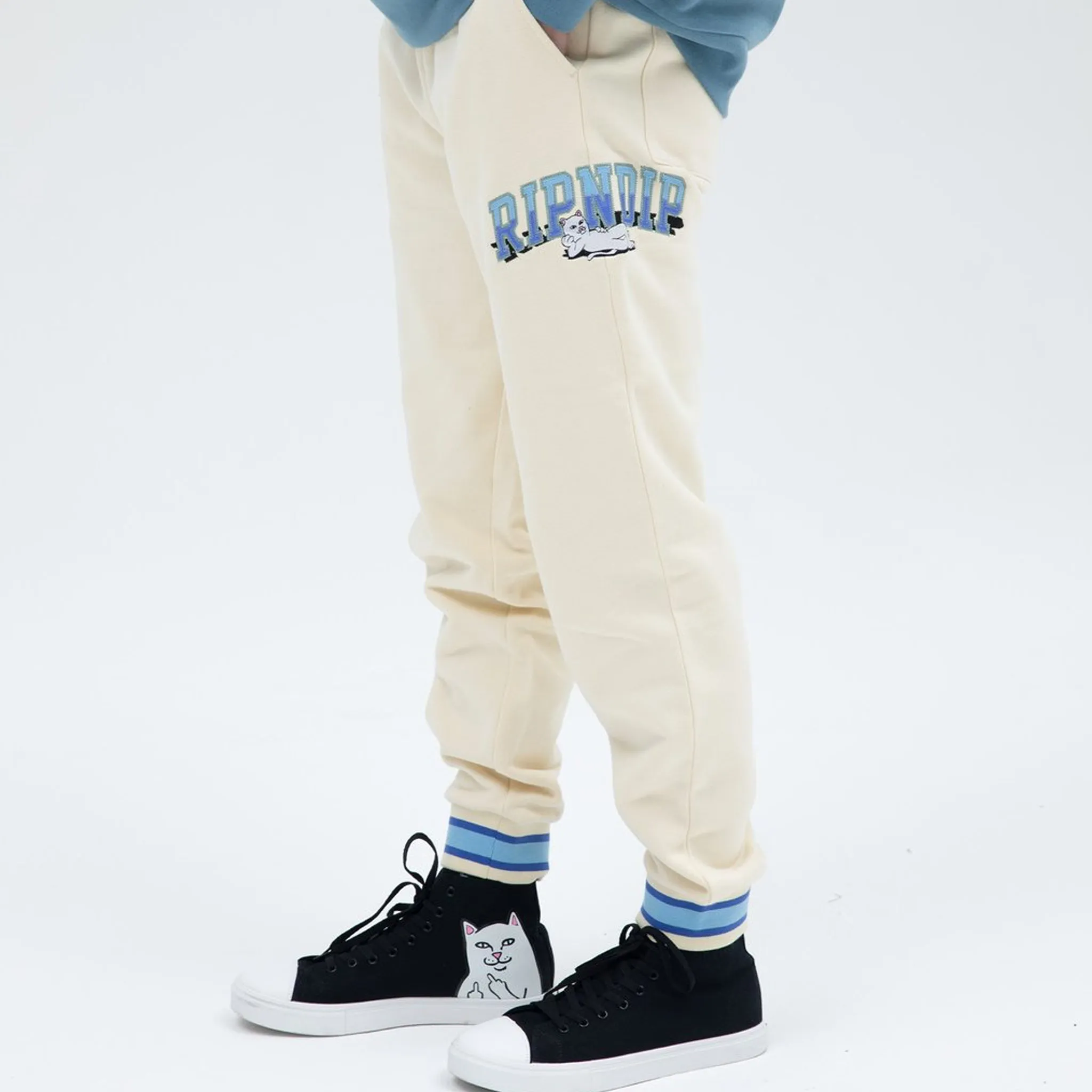 Team Spirit Embroidered Art Sweat Pants