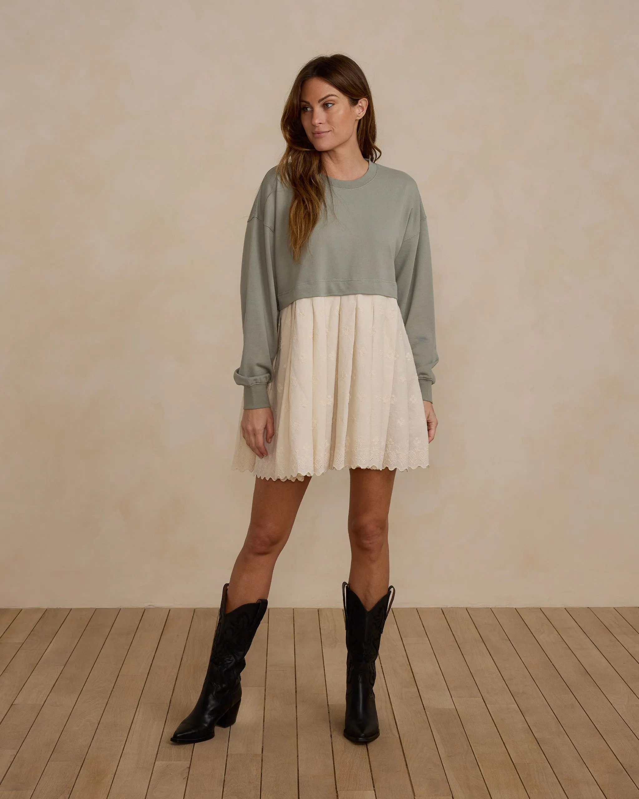 The Sweatshirt Dress by Rylee   Cru - Laurel