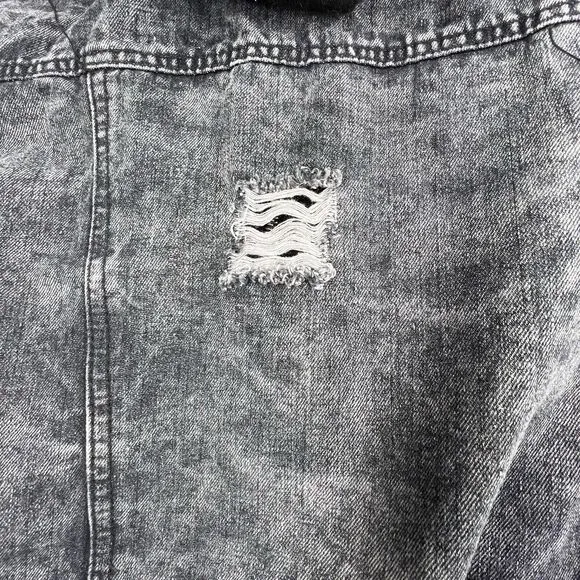Thrill Jeans Black Wash Denim Hoodie Jacket Sz M Distressed Destroyed Shacket