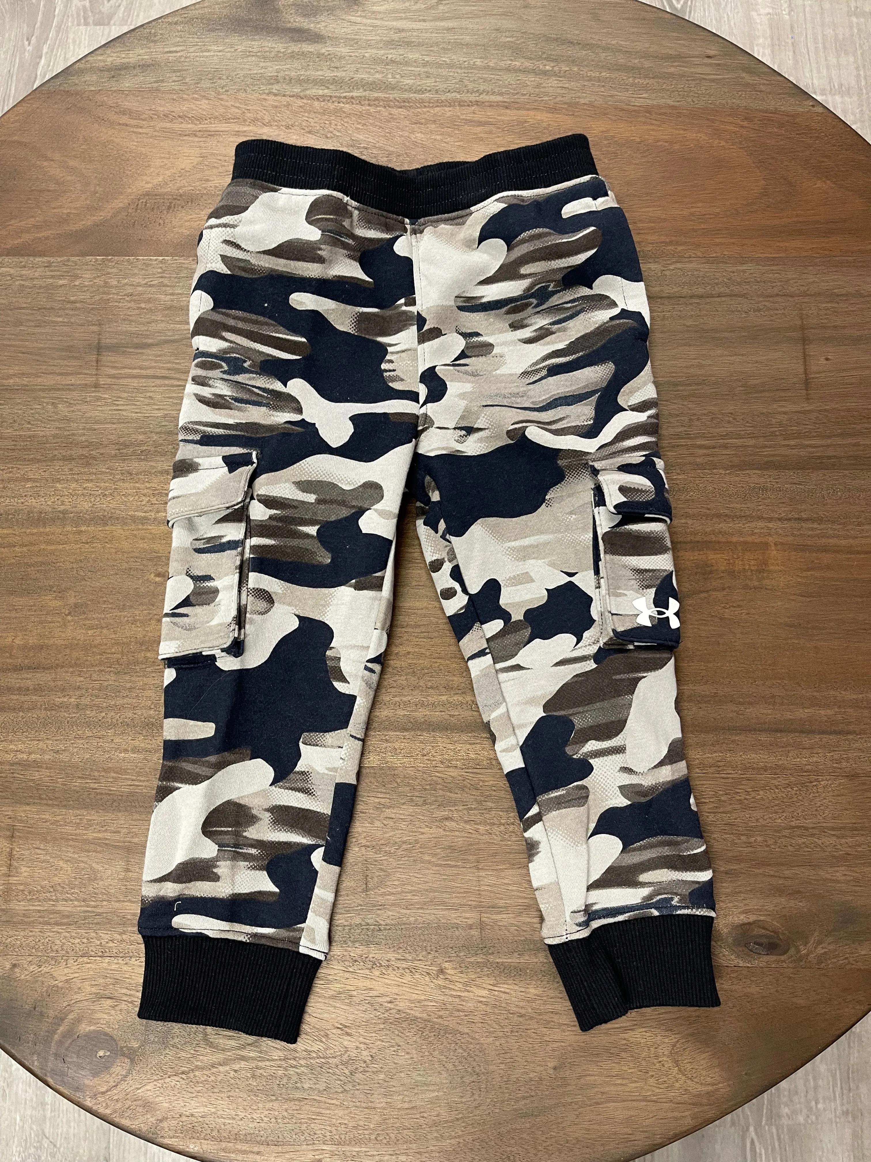 UA IRIDESCENT CAMO CARGO JOGGER