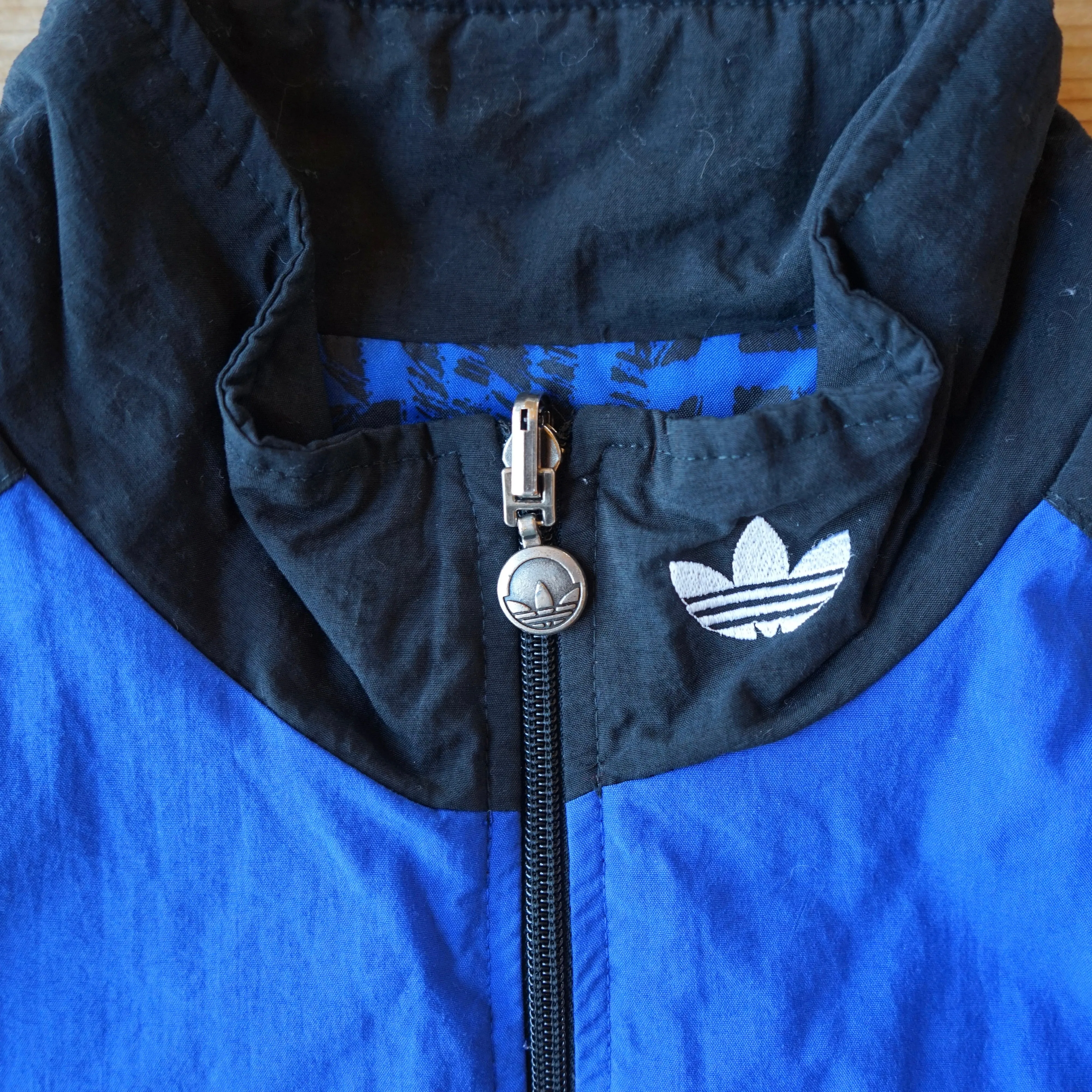 Vintage 90s Adidas Windbreaker Size L/XL