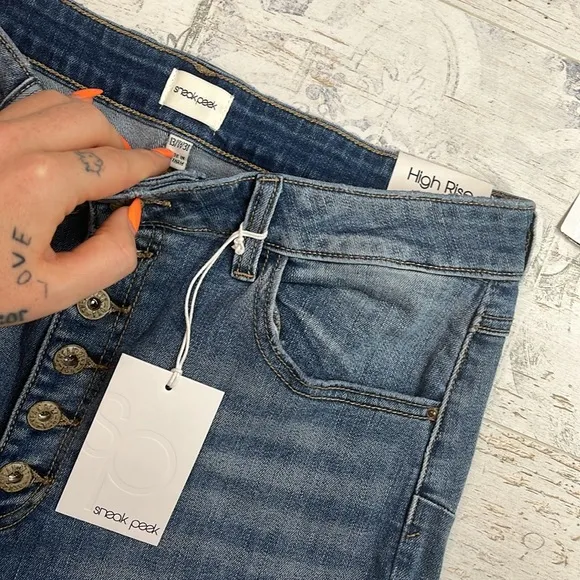 Windsor High Rise Button Up Distressed Skinny Jeans Size 13 / 31