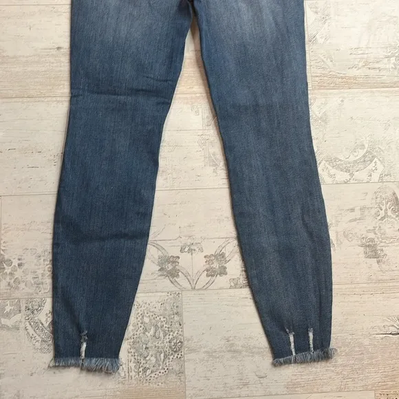 Windsor High Rise Button Up Distressed Skinny Jeans Size 13 / 31
