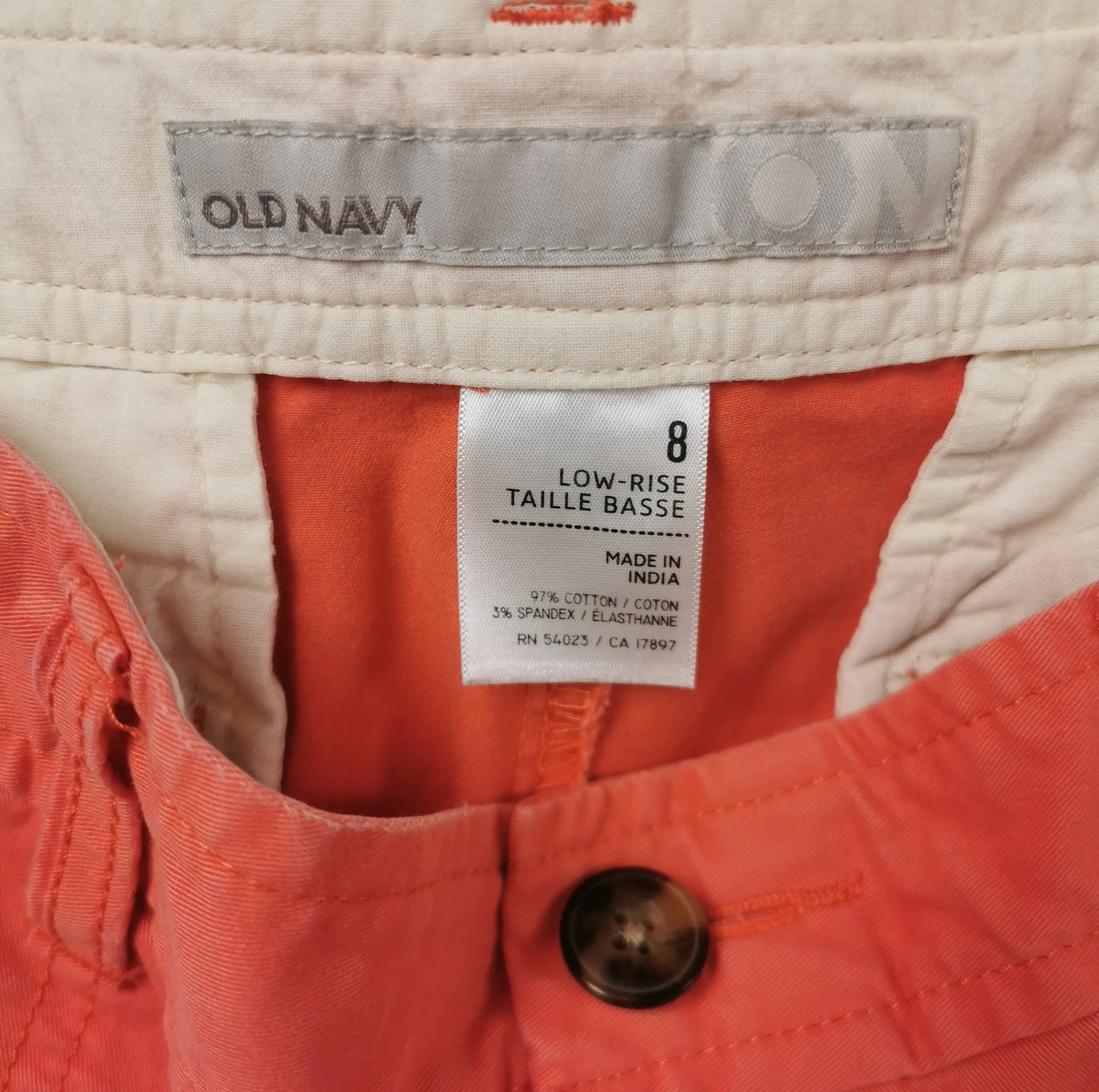 WOMENS SIZE 8 - OLD Navy, Low-Rise, Cotton Shorts EUC B17