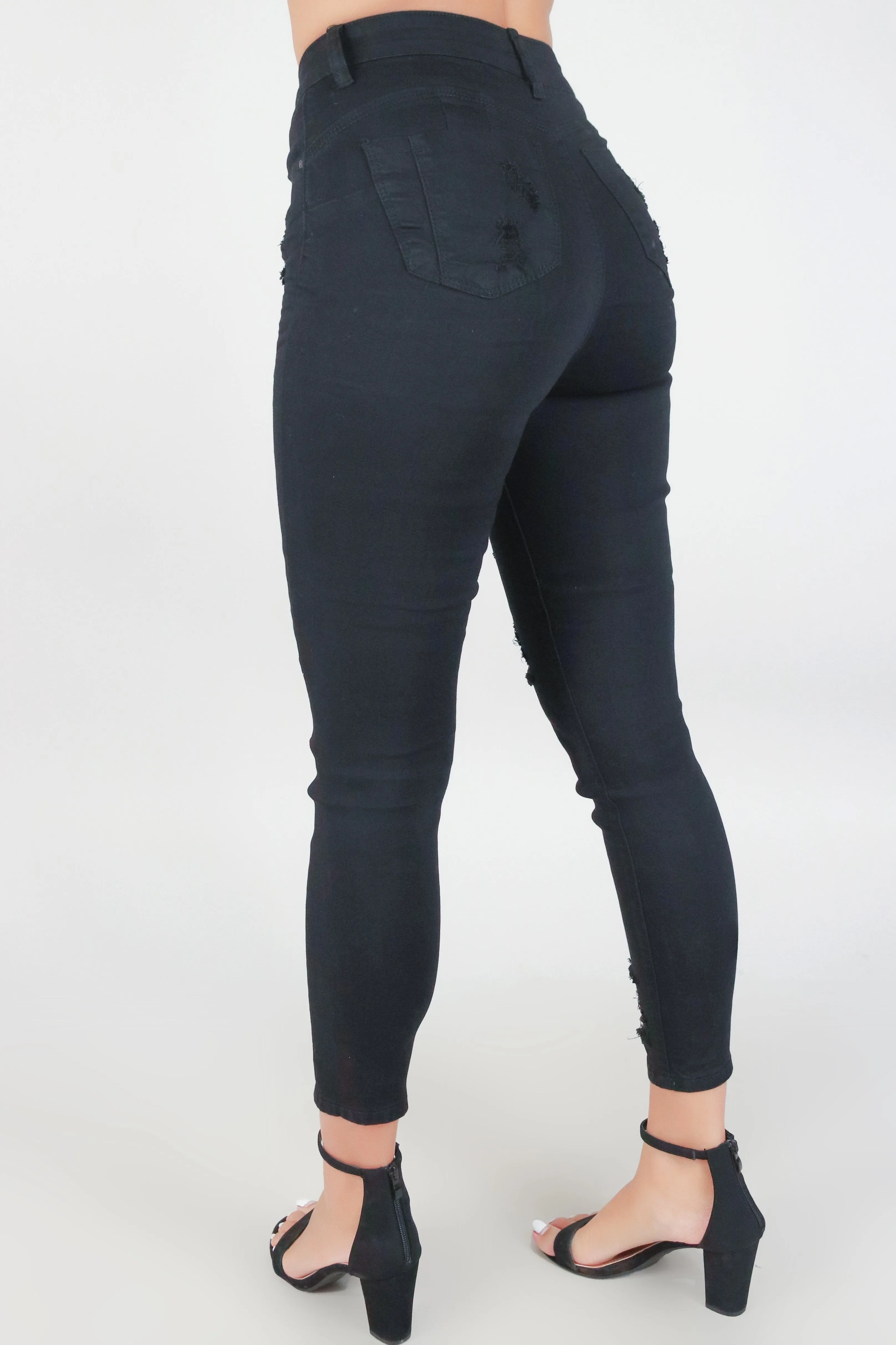 YAZMINE BUTT-LIFT JEANS